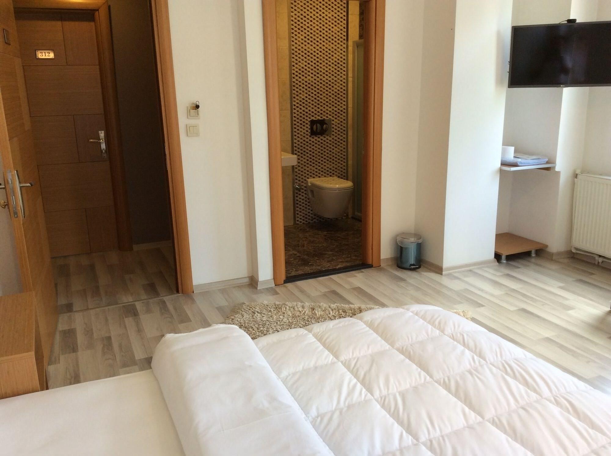 Hotel Yonca Istanbul Exterior photo